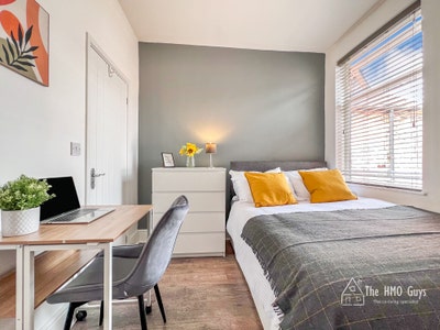 Luxury House Share – Ensuite Rooms - Bills Inc. Main Photo