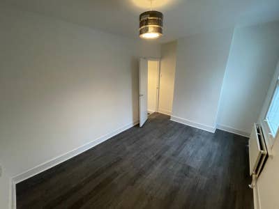A beautifu 3 bedroom house in Plaistow E13 Main Photo