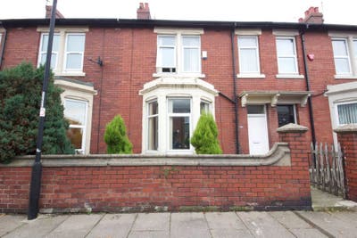 4 Bed House - 2 available  Main Photo