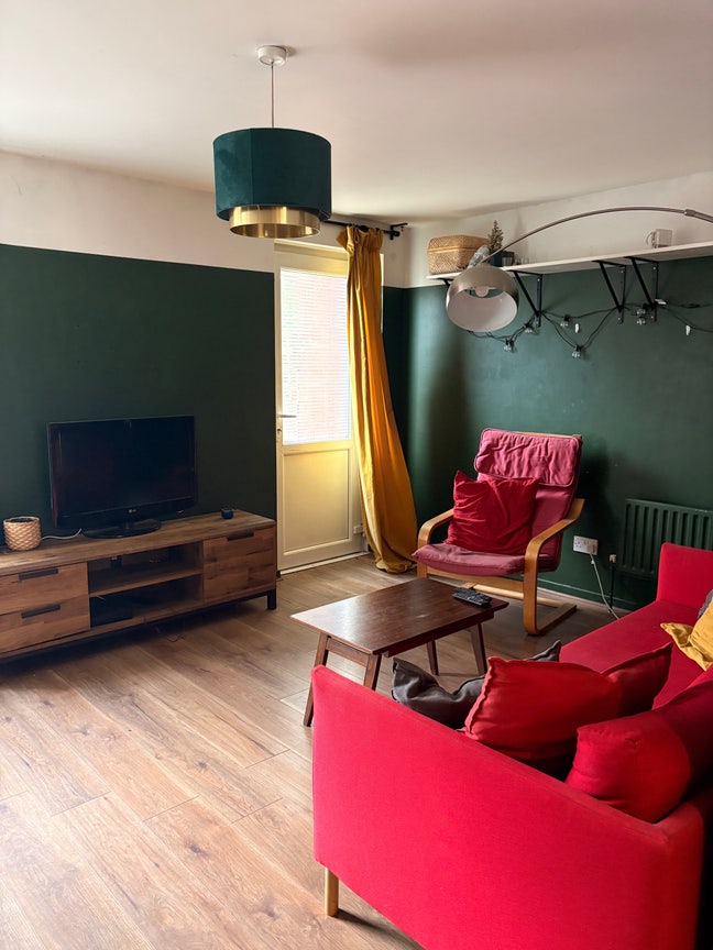 Two double rooms in Seven Sisters Main Photo
