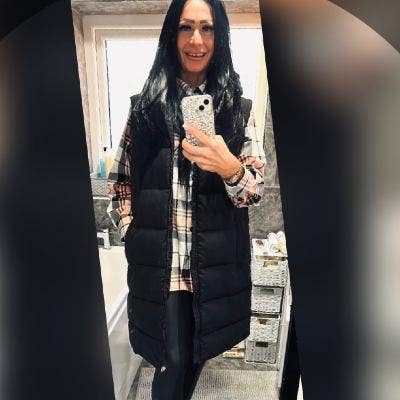 Professional Female seeks a double room Main Photo