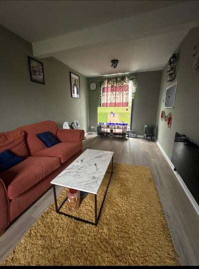 1 bedroom shared in house with live in landlord  Main Photo