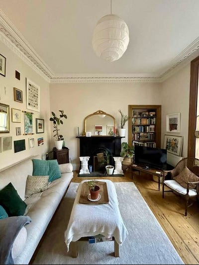 1 bedroom in flat, available in August for Fringe Main Photo