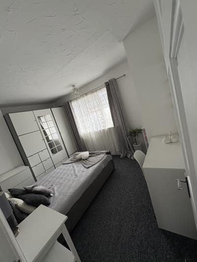 A cozy double room for rent  Main Photo