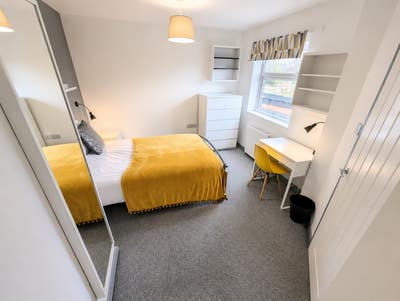 ** 🌟Modern Luxury En Suites - All Bills Included! Main Photo