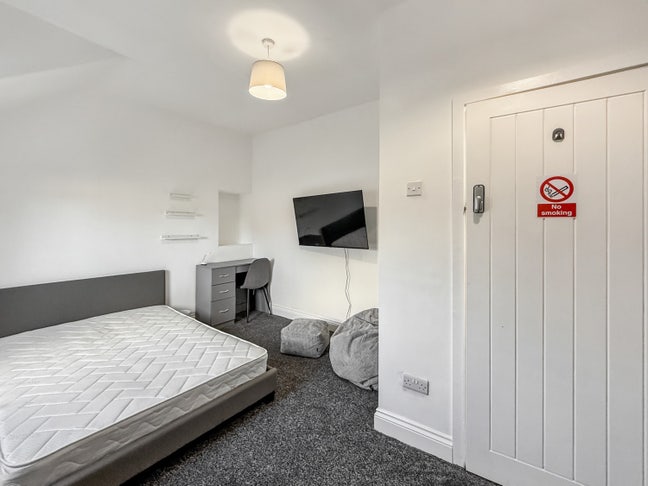 House Share 4 Bedroom Property | SR5 | Sunderland Main Photo