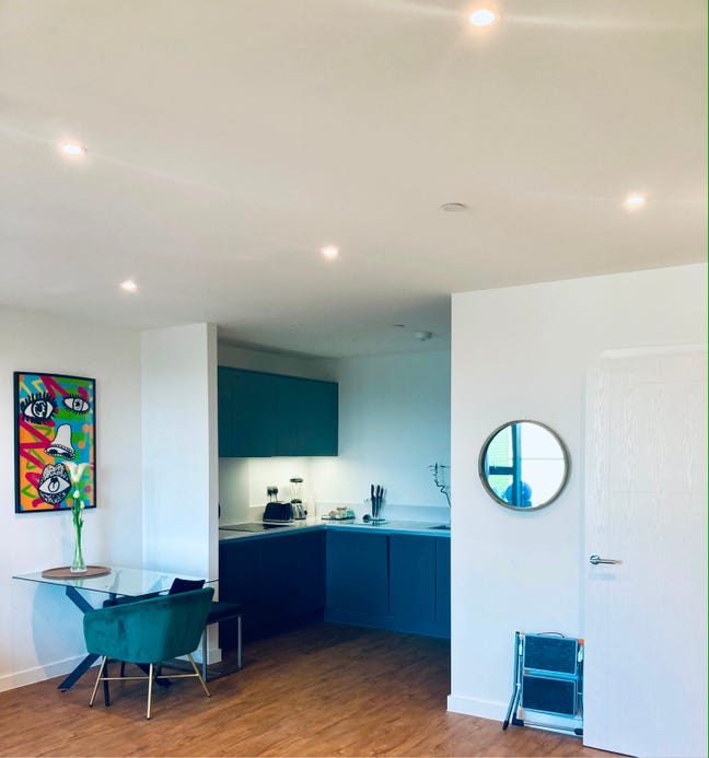 Beautiful Double Room in 2 Bedroom Flat Main Photo