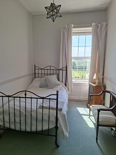Lovely double room to rent Main Photo