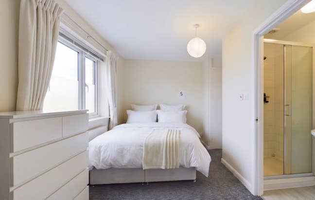 South London – SW17 🏠 EnSuite / Tooting Zone 3 Main Photo