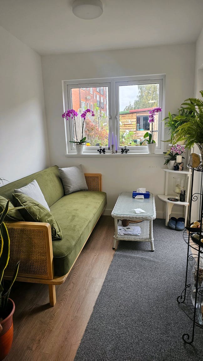 Single and double  Room available  Main Photo