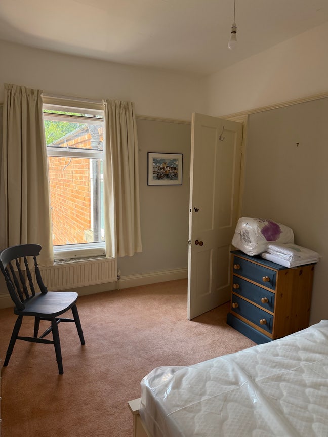 Furnished Double Room - Bills inc - Bournville Main Photo