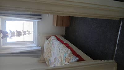 Single room available in Frome house Main Photo