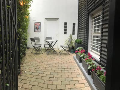 Double room in gated complex  Main Photo