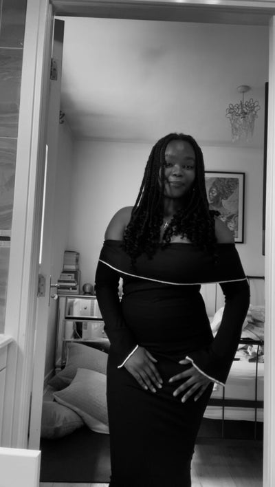Professional Female seeks a double room Main Photo