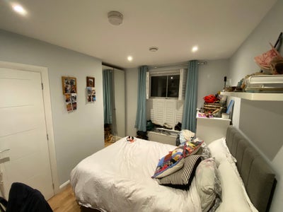 Double Room & En Suite Guildford Town Centre Main Photo