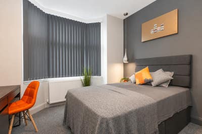 ** Modern Luxury Room - All Bill Included! Main Photo