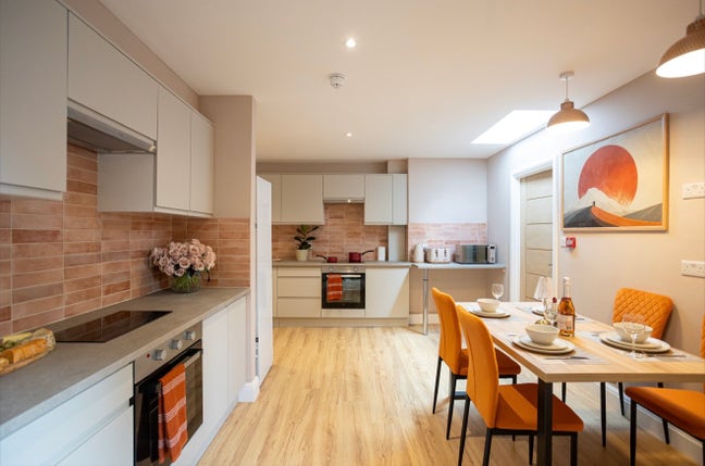 Luxury New Build HMO Borehamwood Studios&En-suites Main Photo