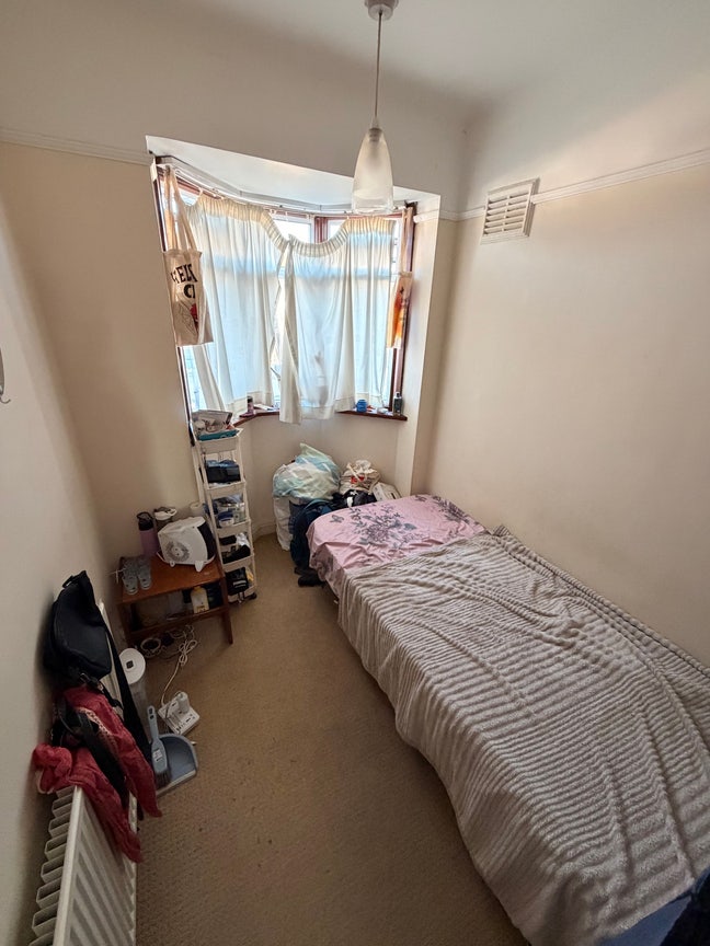 Box room, Double room for rent in prime location  Main Photo