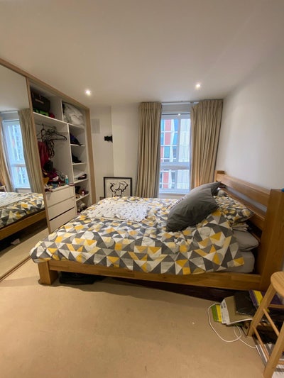 Spacious Bright Ensuite Aldgate/Whitechapel  Main Photo