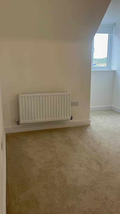 Room share available for Male Main Photo