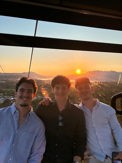 Masters students looking for shared house/flat  Main Photo