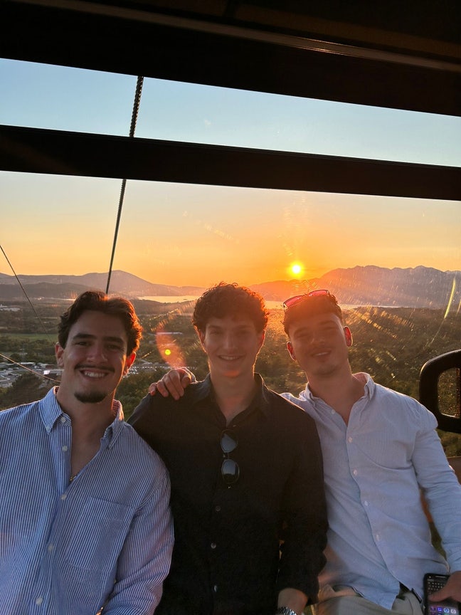 Masters students looking for shared house/flat  Main Photo