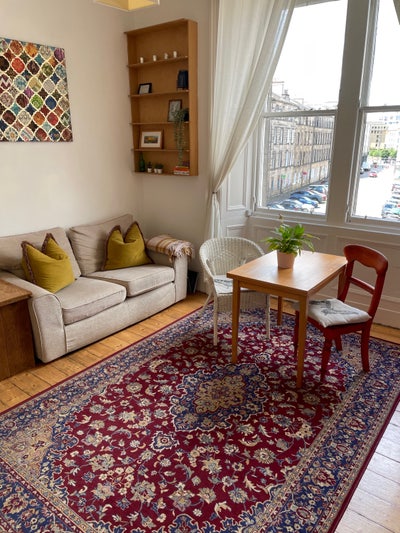 2 Bedroom Flat in Edinburgh Old Town Main Photo