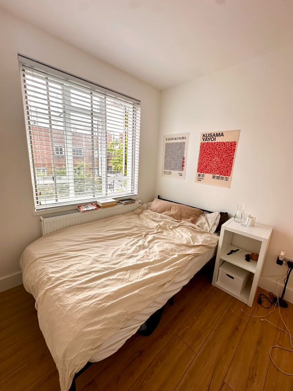 Cosy furnished 3 room apartment in Chelsea!  Main Photo