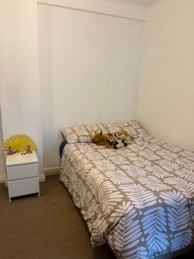 Double room in West London Main Photo