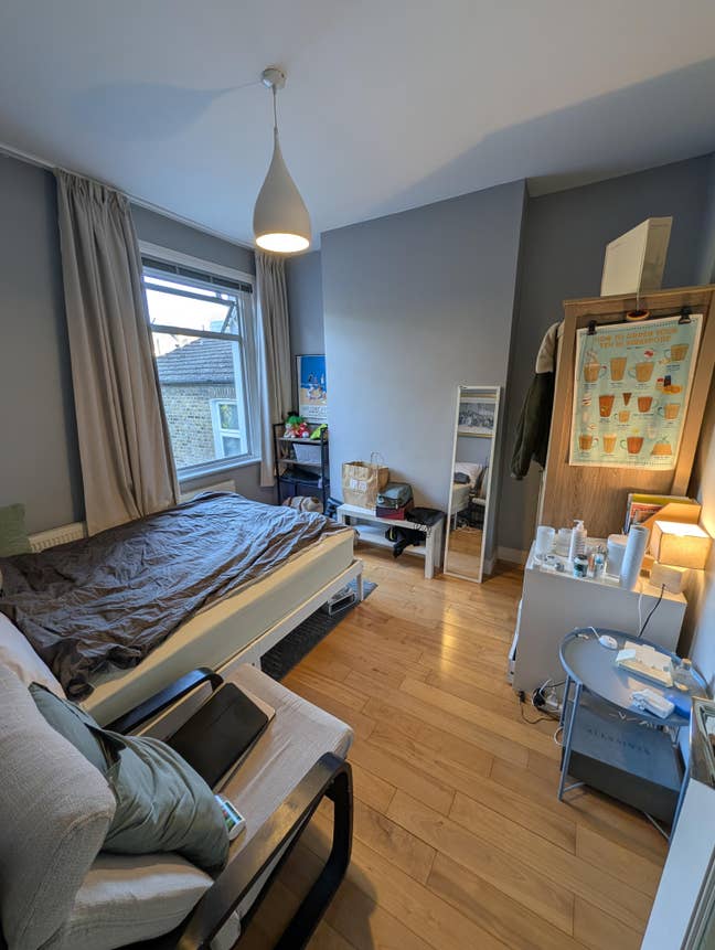 Room available in large house from August Main Photo