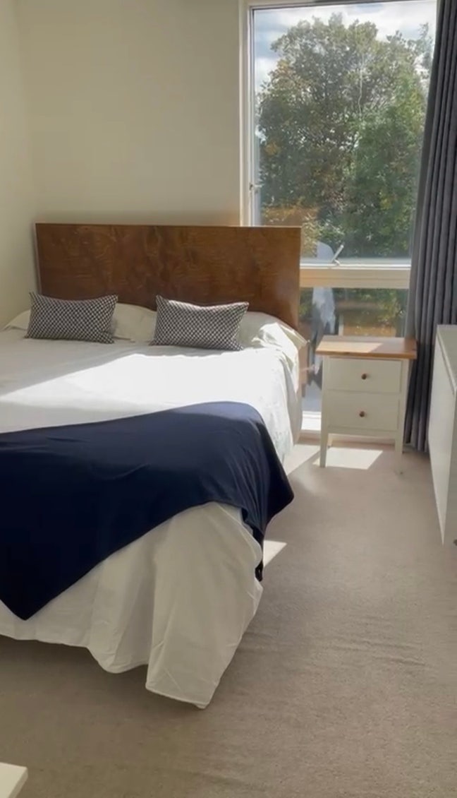 Brixton Double Room Available September (6 Months) Main Photo