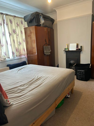Room for rent  Main Photo