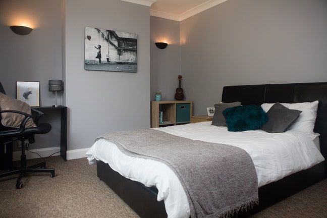 🧡One large double in fantastic House Share🧡 Main Photo