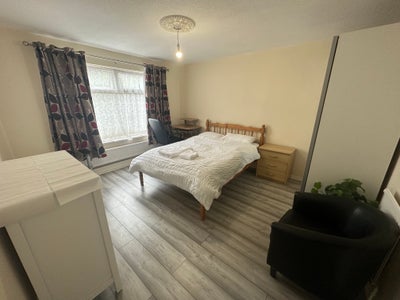 Spacious En-Suite Room Near Deansgate & Quays Main Photo
