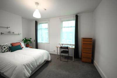 🌿Detached House + Garden | London Bridge Area!! Main Photo