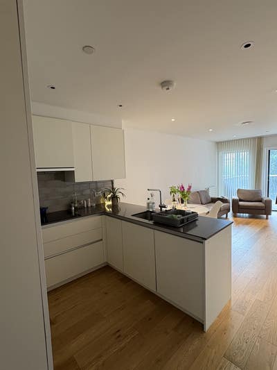 East London Large Double Bedroom with en-suite Main Photo