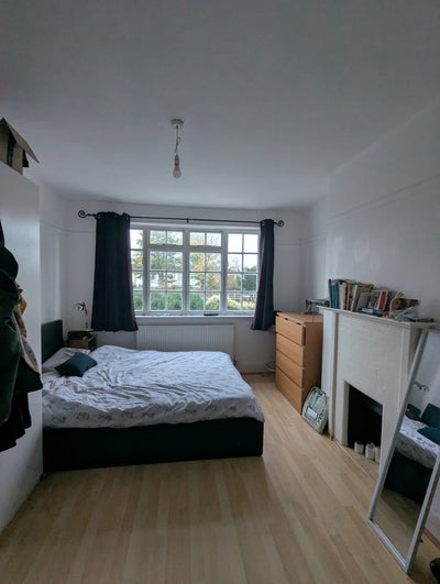 Sublet available in Finchley, N3 July-November Main Photo