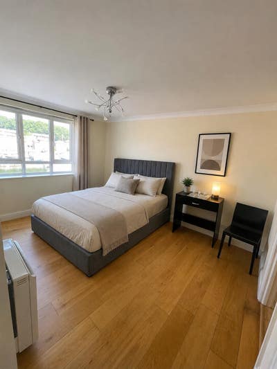 ✨En-suite with Marina Views available now ✨ Main Photo