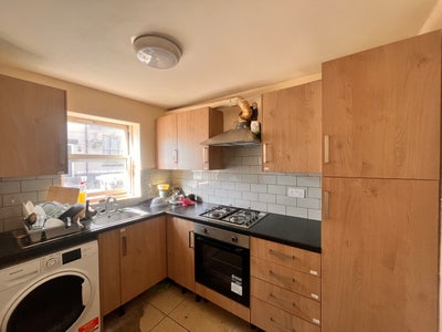 Double bedroom near city centre  Main Photo