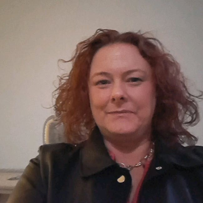 Professional Female seeks a double room Main Photo
