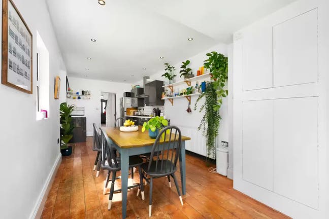 Gorgeous, Cheap Short Term Rent in Tottenham Main Photo