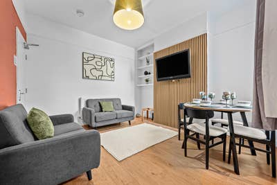 Newly renovated Double Room  Main Photo