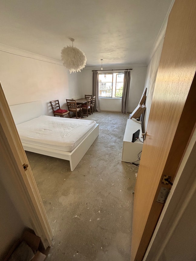 Massive kingsize room in central location Main Photo