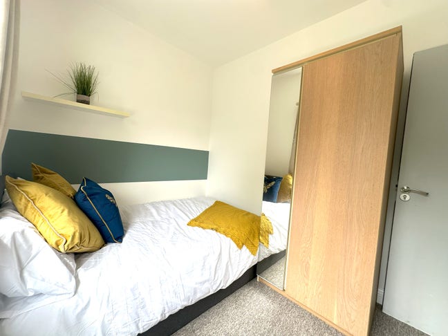 Double Room Near RUH Bath Main Photo