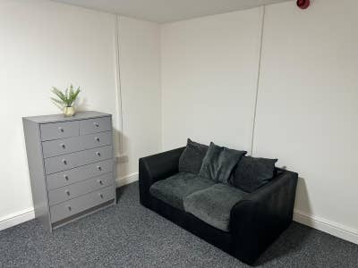 Newly Refurbished Double Studio Main Photo