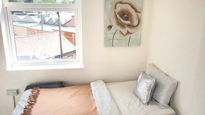 Central Willenhall En-suite Studios  Main Photo