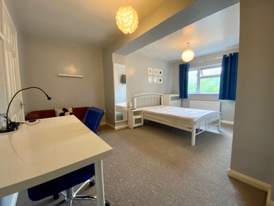 Furnished Double Rooms & Ensuite Main Photo