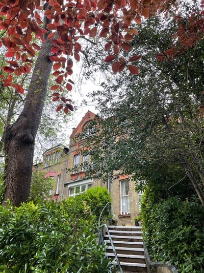 Double Room Available in Top Floor Victorian Main Photo