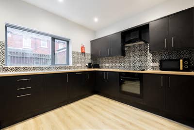 Large En-Suite Rooms in BT12 Hmo - All Bills inc! Main Photo