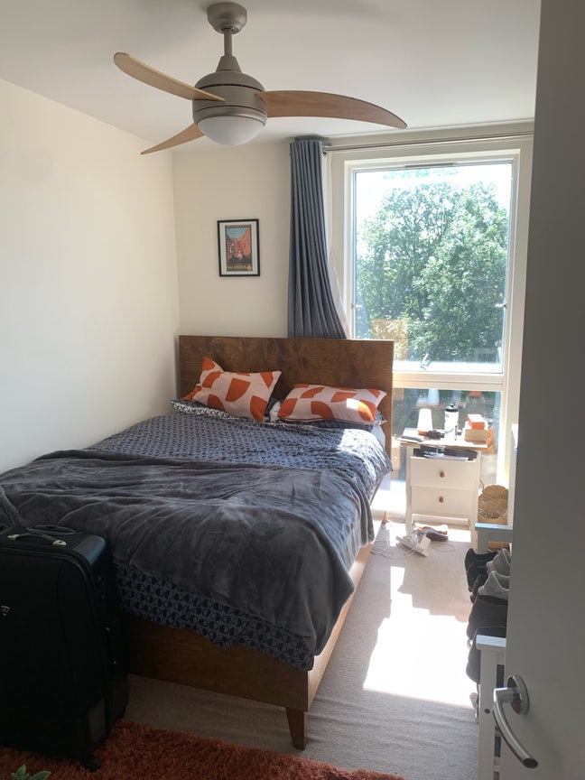 Brixton Double Room Available September (6 Months) Main Photo